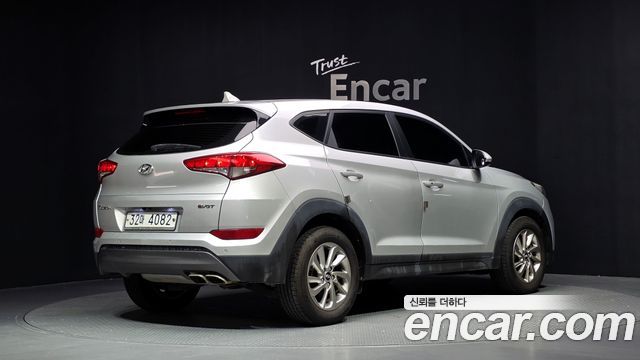 Hyundai Tucson Diesel 2.0 2WD Style 2016 — фото 2