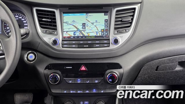 Hyundai Tucson Diesel 2.0 2WD Style 2016 — фото 14