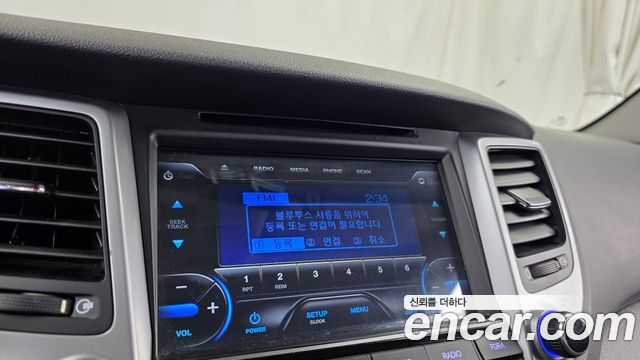Hyundai Tucson Diesel 2.0 2WD Style 2016 — фото 27