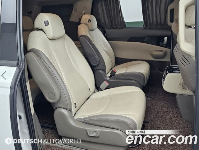 Kia Carnival (IV) HEV 9-Seater Hi-Limousine Signature 2024 — фото 16