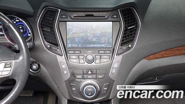 Hyundai Santa Fe (DM) Diesel(e-VGT) 2.0 2WD Exclusive 2013 — фото 17