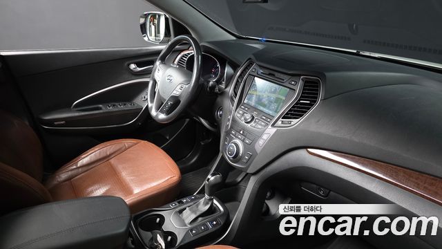 Hyundai Santa Fe (DM) Diesel(e-VGT) 2.0 2WD Exclusive 2013 — фото 23