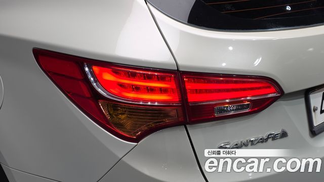 Hyundai Santa Fe (DM) Diesel(e-VGT) 2.0 2WD Exclusive 2013 — фото 29