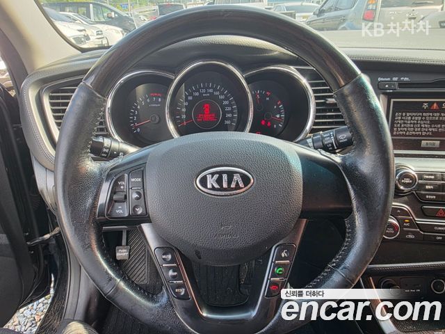 Kia K5 LPI Prestige 2011 — фото 18