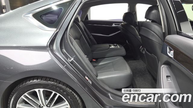 Genesis G80 3.3 GDI AWD Luxury 2019 — фото 11