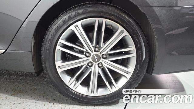 Genesis G80 3.3 GDI AWD Luxury 2019 — фото 21