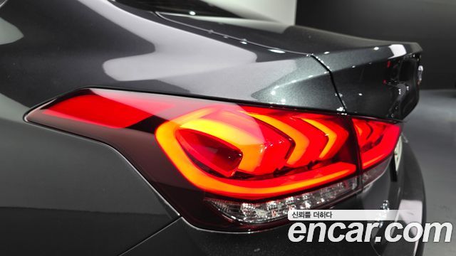 Genesis G80 3.3 GDI AWD Luxury 2019 — фото 23