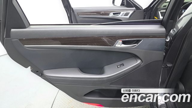 Genesis G80 3.3 GDI AWD Luxury 2019 — фото 25