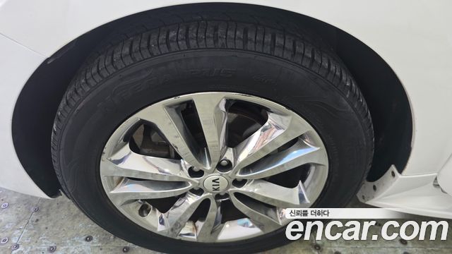 Kia Carnival 9-seater Prestige 2016 — фото 21