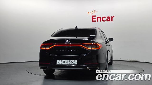 Hyundai Grandeur (IG) 2.4 Premium 2018 — фото 4