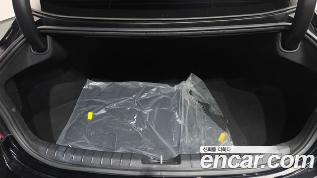 Hyundai Grandeur (IG) 2.4 Premium 2018 — фото 20