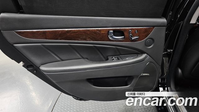 Hyundai Equus (New) VS380 Exclusive 2013 — фото 25