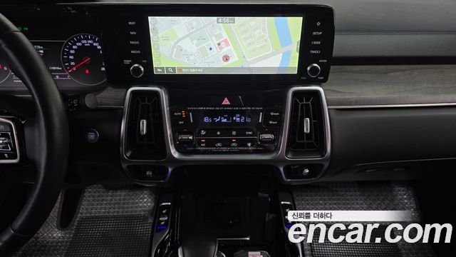 Kia Sorento (IV) Diesel 2.2 2WD Prestige 2023 — фото 12
