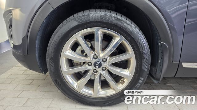 Kia Sorento Diesel 2.0 2WD Noblesse Special 2017 — фото 5