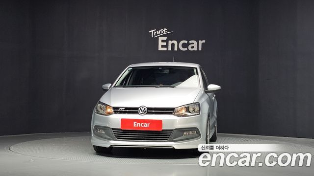 Volkswagen Polo 1.6 TDI R-Line 5th 2013 — фото 3