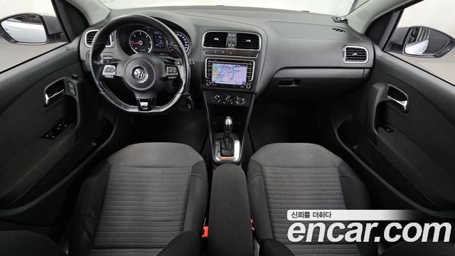 Volkswagen Polo 1.6 TDI R-Line 5th 2013 — фото 7