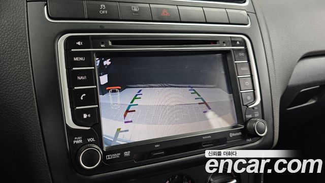 Volkswagen Polo 1.6 TDI R-Line 5th 2013 — фото 15