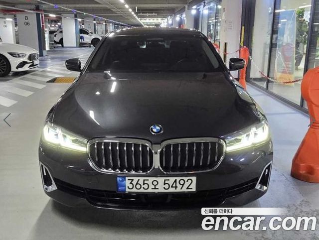 BMW 5 Series (G30) 523d Luxury 2021 — фото 4