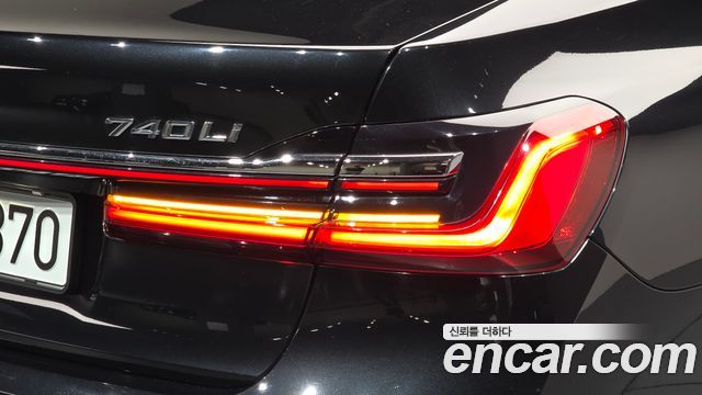BMW 7 Series (G11) 740Li xDrive Design Pure Excellence 2020 — фото 23