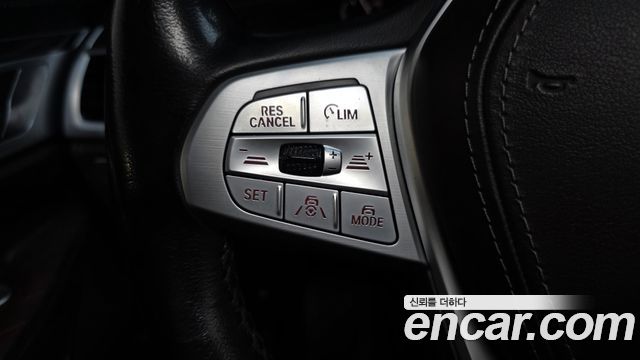 BMW 7 Series (G11) 740Li xDrive Design Pure Excellence 2020 — фото 33