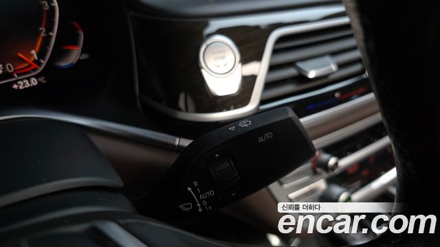BMW 7 Series (G11) 740Li xDrive Design Pure Excellence 2020 — фото 38