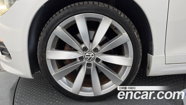 Volkswagen Scirocco 2.0 TDI R-Line 2012 — фото 5
