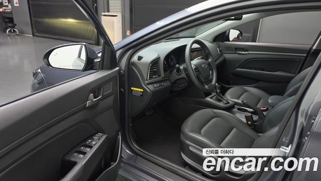 Hyundai Avante (AD) 1.6 GDI Value Plus 2018 — фото 10