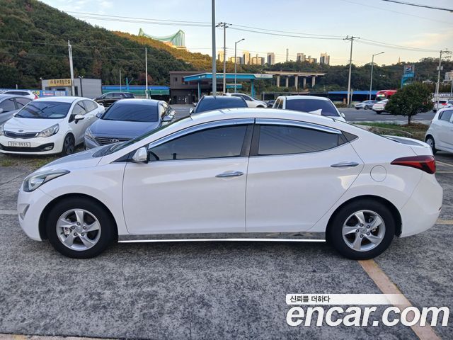 Hyundai Avante 1.6 LPi Smart 2015 — фото 4