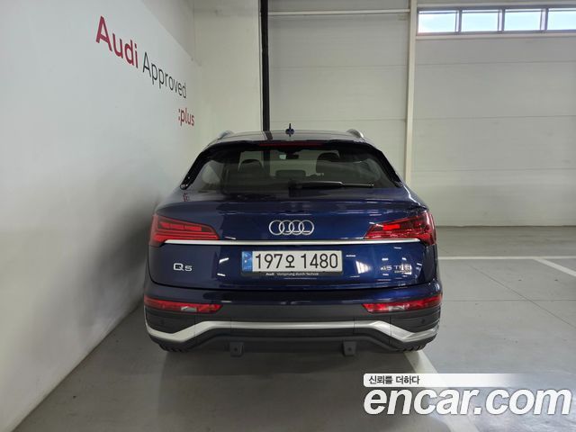 Audi Q5 (FY) 45 TFSI Quattro Sportback Premium 2023 — фото 4