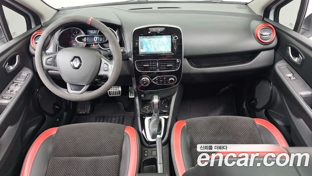 Renault Korea Clio Intens Panoramic 2019 — фото 7
