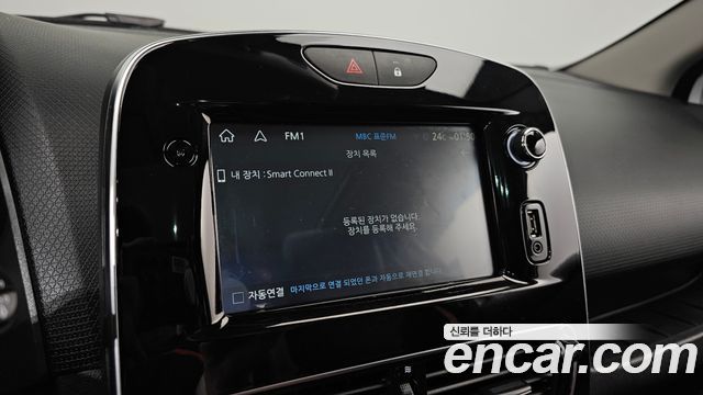 Renault Korea Clio Intens Panoramic 2019 — фото 16
