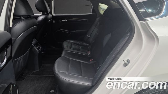 Kia K7 Hybrid Prestige 2017 — фото 11