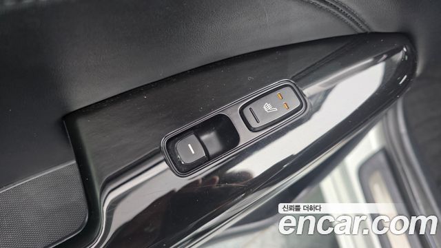 Kia K7 Hybrid Prestige 2017 — фото 18