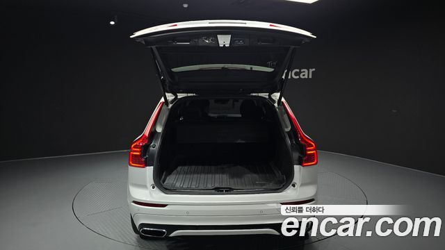 Volvo XC60 (II) T8 R-Design 2021 — фото 20