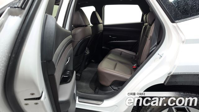 Hyundai Tucson Hybrid (NX4) HEV 1.6 4WD Inspiration 2026 — фото 26