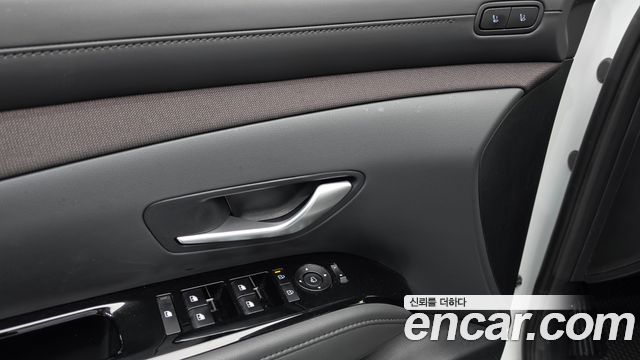 Hyundai Tucson Hybrid (NX4) HEV 1.6 4WD Inspiration 2026 — фото 30