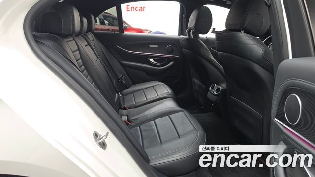 Mercedes-Benz E-Class (W213) E220d 4MATIC AMG Line 2021 — фото 11