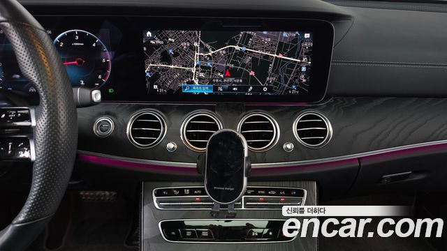 Mercedes-Benz E-Class (W213) E220d 4MATIC AMG Line 2021 — фото 12