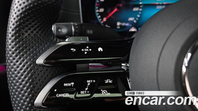 Mercedes-Benz E-Class (W213) E220d 4MATIC AMG Line 2021 — фото 16