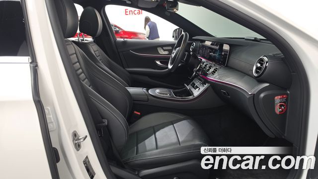 Mercedes-Benz E-Class (W213) E220d 4MATIC AMG Line 2021 — фото 26