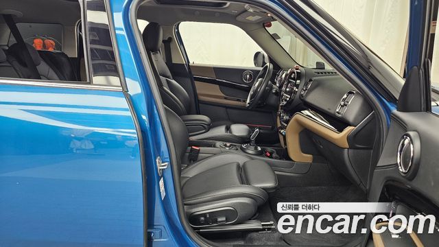 MINI Cooper Countryman HIGH 2nd 2020 — фото 26
