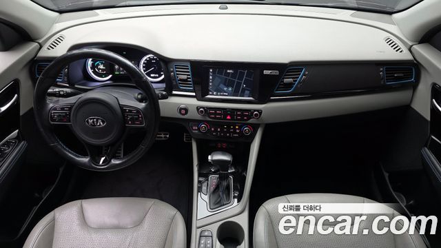 Kia Niro Noblesse 2017 — фото 7