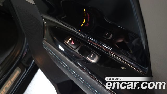 Kia Niro Noblesse 2017 — фото 19