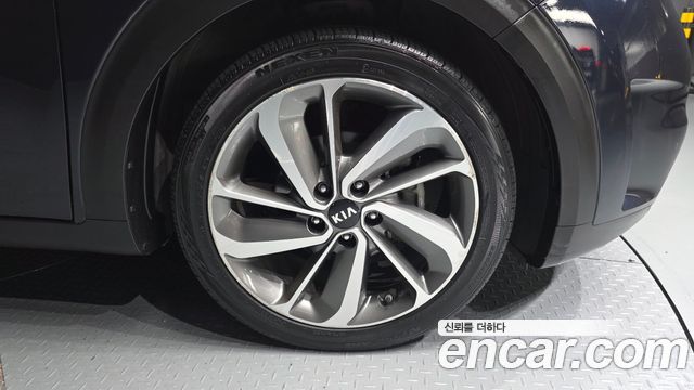Kia Niro Noblesse 2017 — фото 21