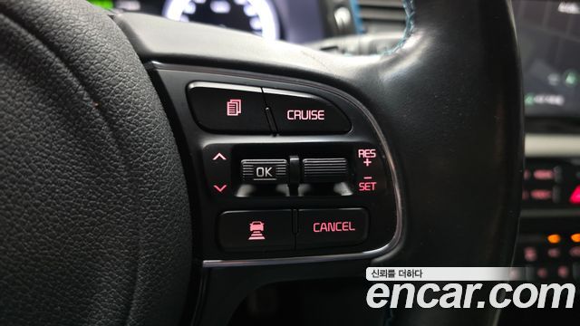 Kia Niro Noblesse 2017 — фото 30