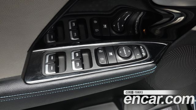 Kia Niro Noblesse 2017 — фото 31