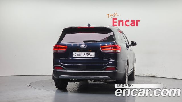 Kia Sorento Diesel 2.0 2WD Noblesse 2017 — фото 4