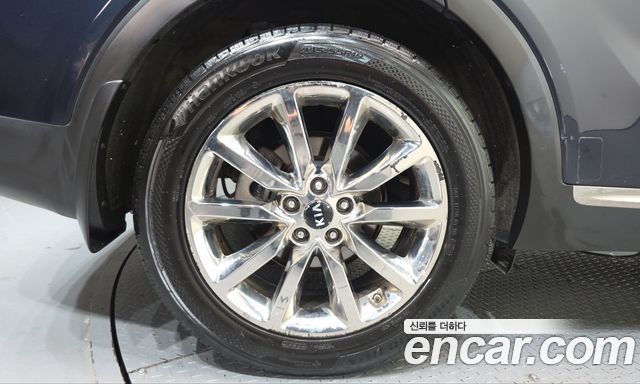 Kia Sorento Diesel 2.0 2WD Noblesse 2017 — фото 5