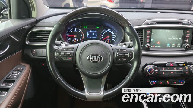 Kia Sorento Diesel 2.0 2WD Noblesse 2017 — фото 12