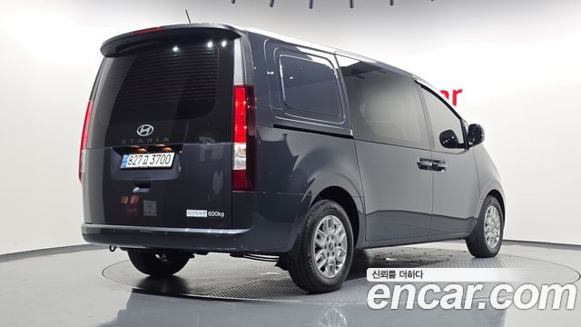Hyundai Staria Cargo 5-Seater Modern 2025 — фото 2
